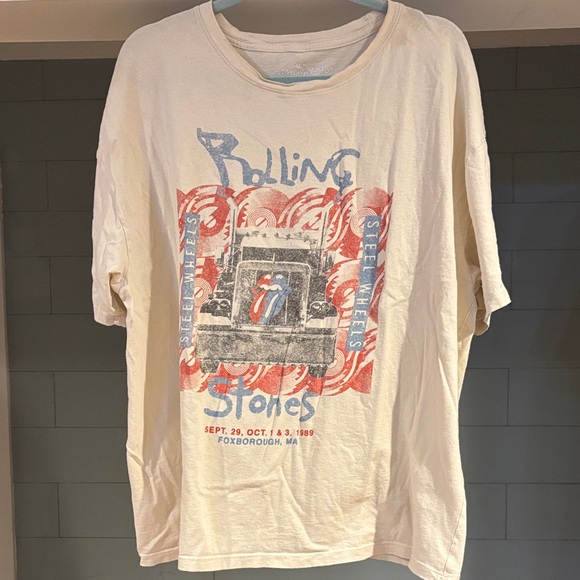 the Rolling Stones Other - Vintage Rolling Stones Graphic Cream T-Shirt